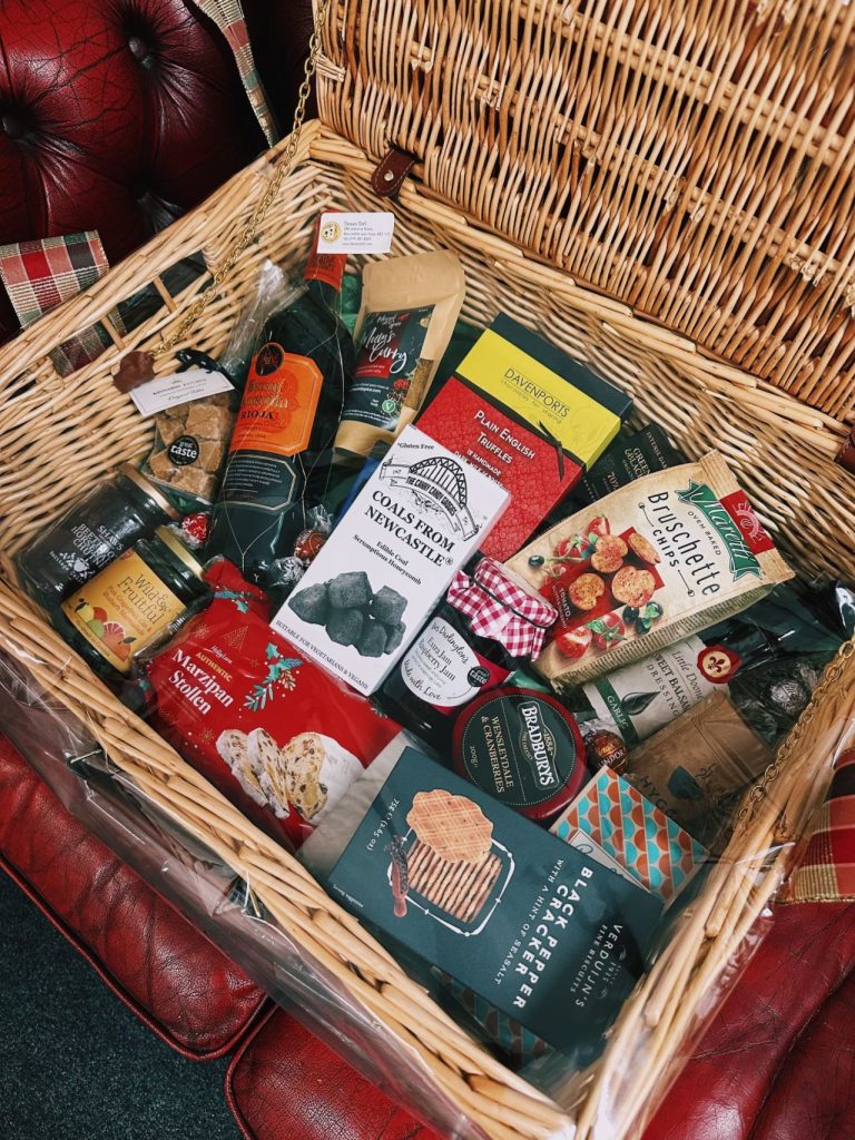 Christmas food hamper 2025